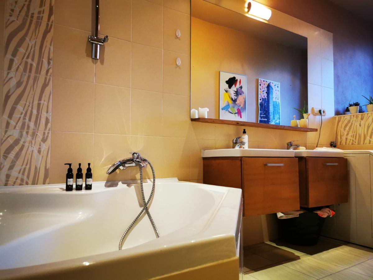 Falcon Apartment Τρνάβα Εξωτερικό φωτογραφία